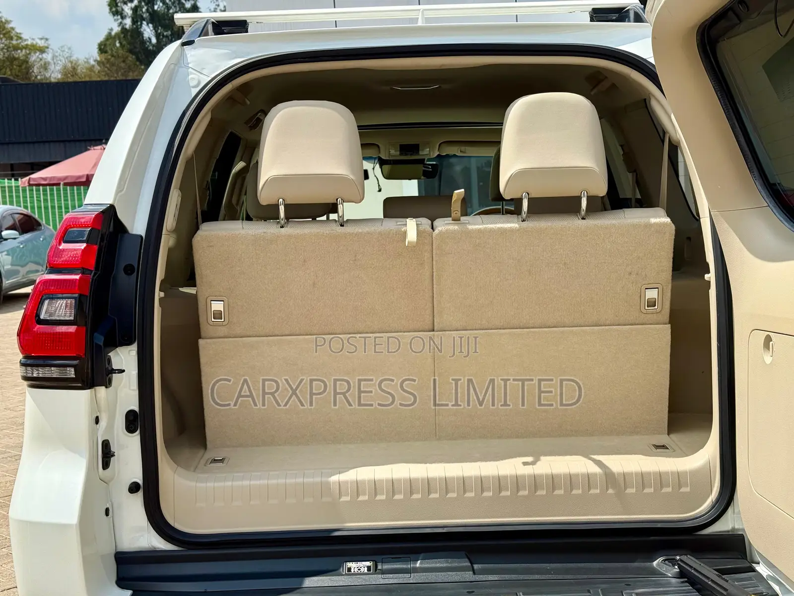 Toyota Land Cruiser Prado 2018 White