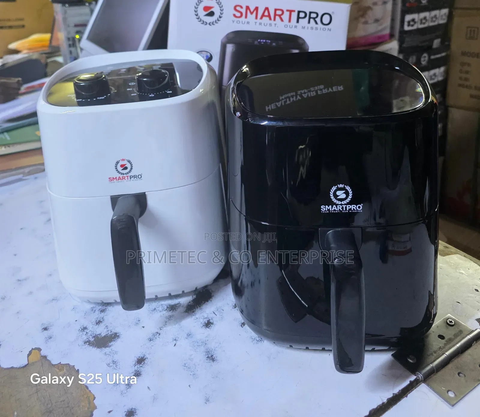 Smart Pro Airfrier 
5litres
White Microwave