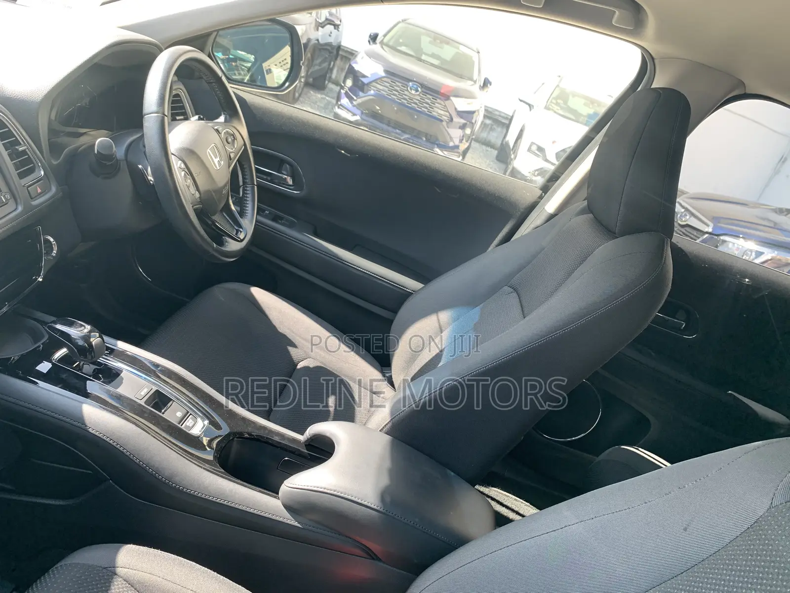 Honda Vezel 1.5 Hybrid 4WD 2018 Black