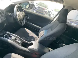 Honda Vezel 1.5 Hybrid 4WD 2018 Black
