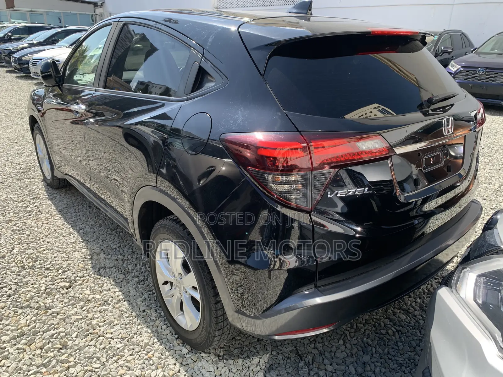Honda Vezel 1.5 Hybrid 4WD 2018 Black