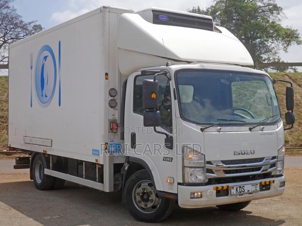 Isuzu Forward - thumbnail 3