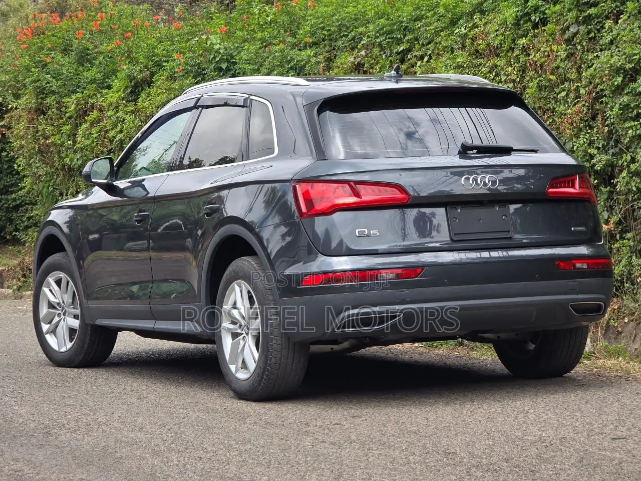 Audi Q5 2.0T Premium AWD quattro 2019 Gray