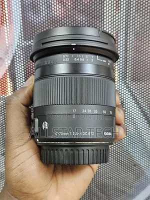 Sigma 17-70mm F/2.8-4 Dc Macro Os HSM Contemporary Lens for Canon Ef