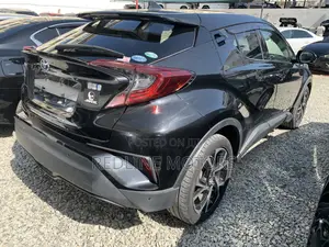 Toyota C-HR XLE Prermium FWD (2.0L 4cyl 2AM) 2018 Black