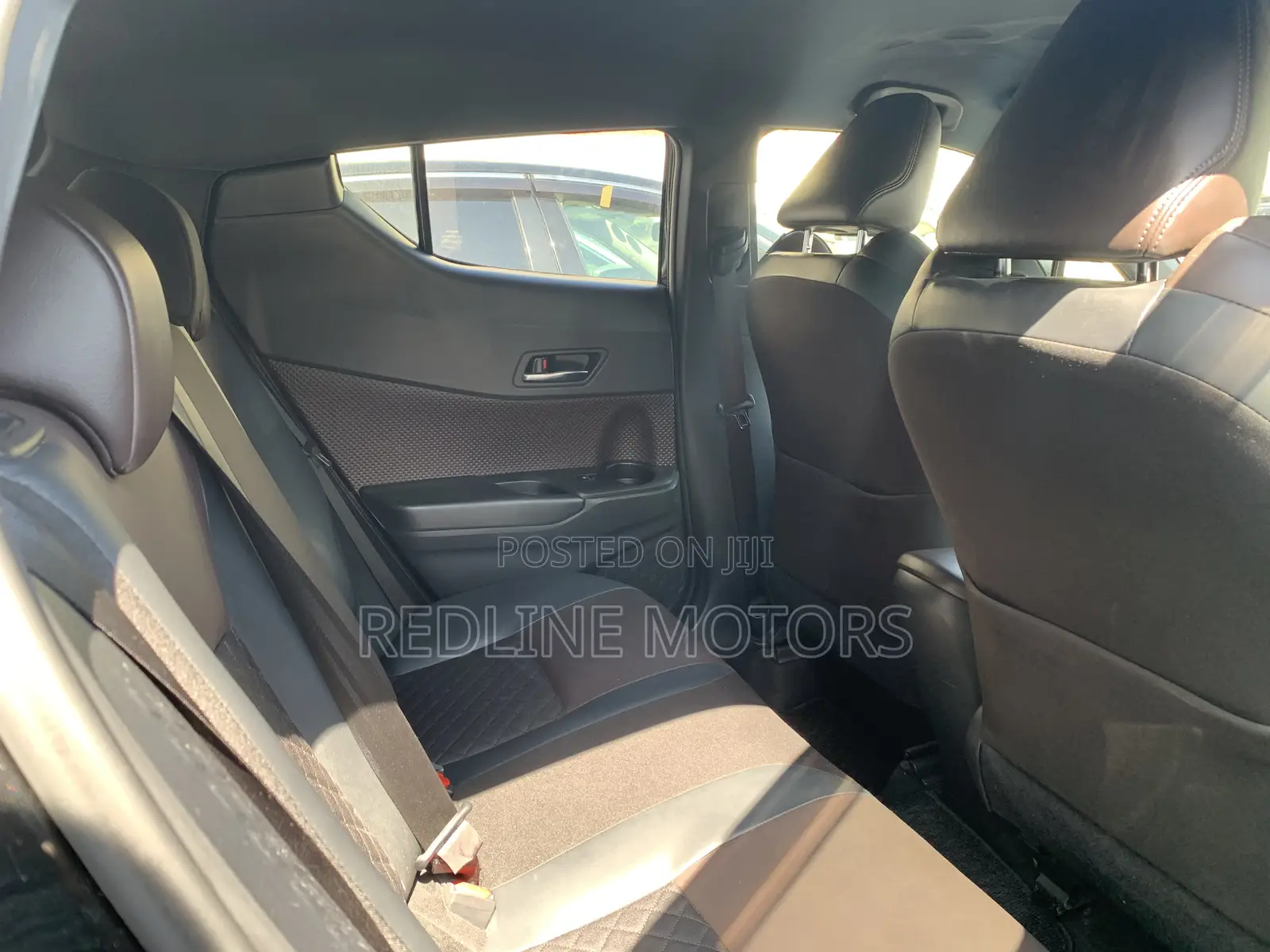 Toyota C-HR XLE Prermium FWD (2.0L 4cyl 2AM) 2018 Black