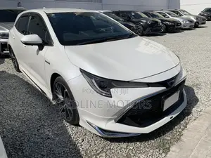 Toyota Corolla LE Eco (1.8L 4cyl 2A) 2018 White