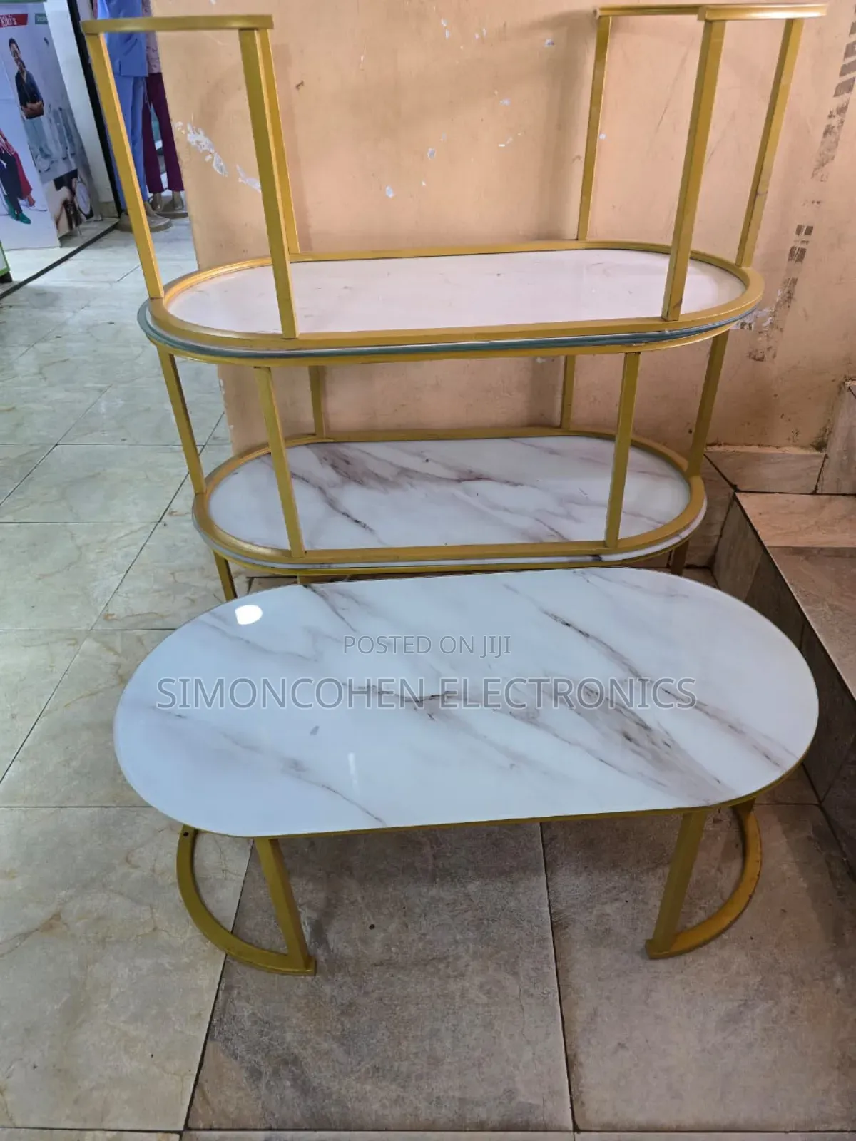 Oval Single Pieces Glass Effect Marble Table
