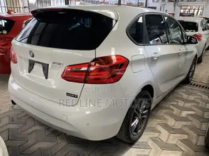 BMW 218i 2018 White
