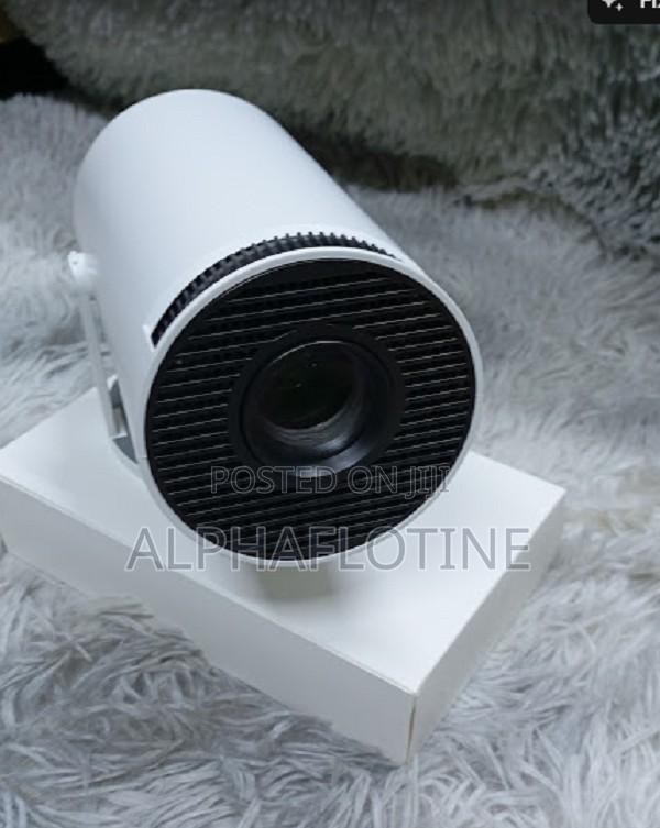 Portable Smart Projector Hy300 Android 12.0 - main view