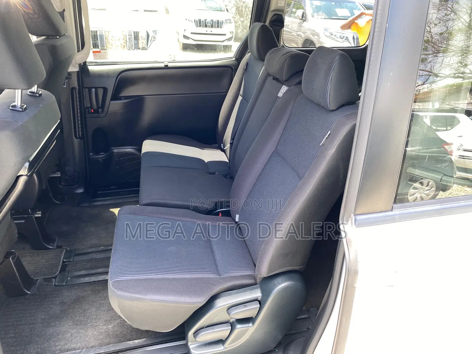 Toyota Voxy 2018 White