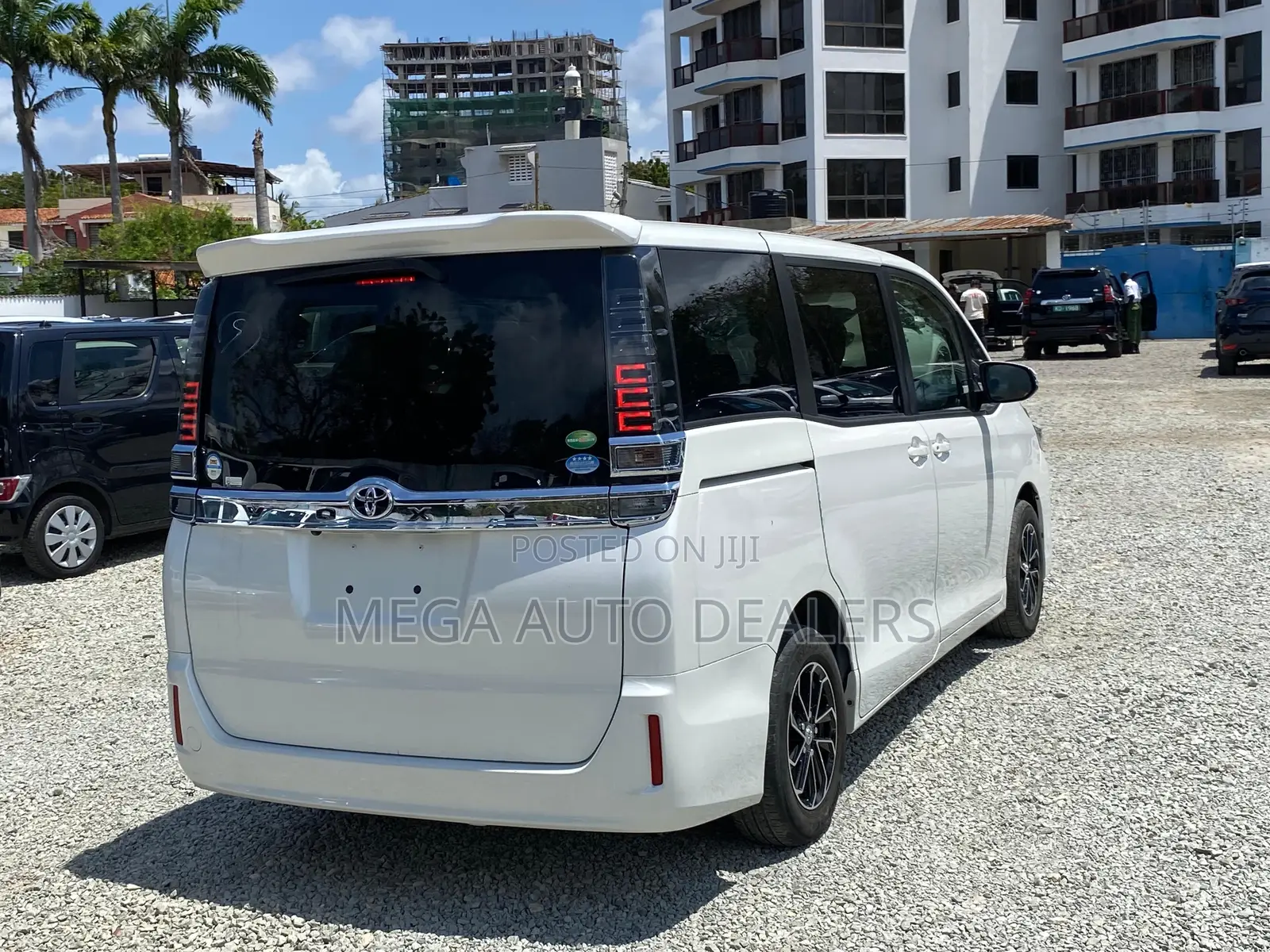 Toyota Voxy 2018 White