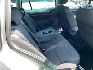 Volkswagen Golf 2019 Silver