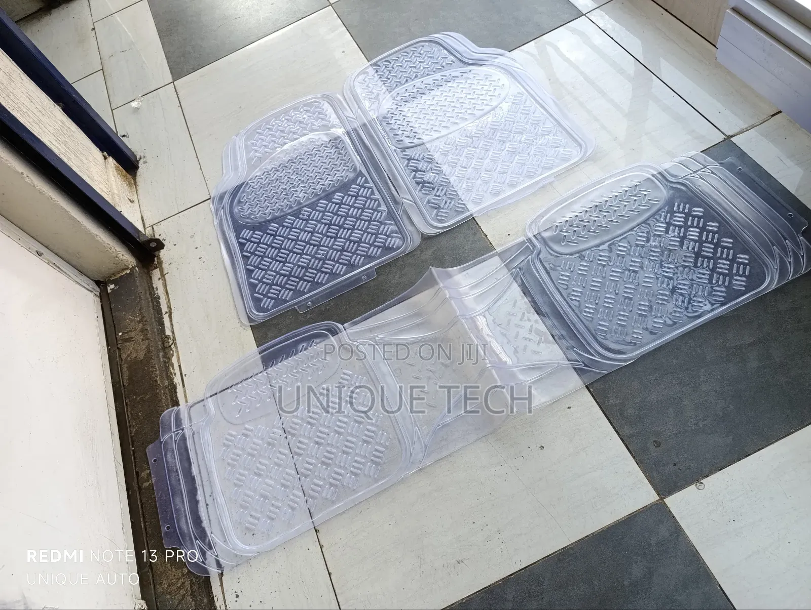 3 Pcs Conjoined Clear Floor Mats Non-slip Universal Design