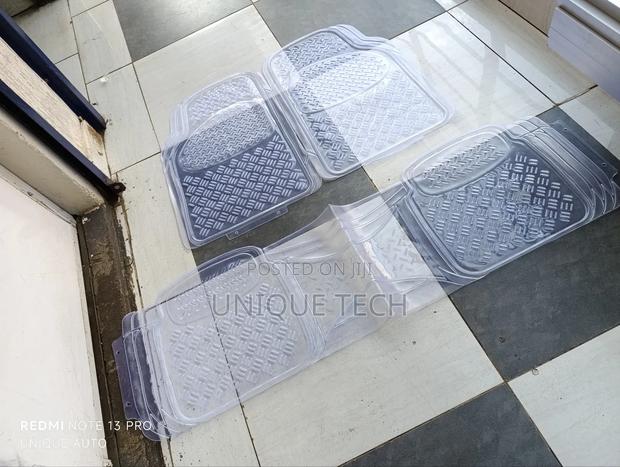3 Pcs Conjoined Clear Floor Mats Non-slip Universal Design - main view