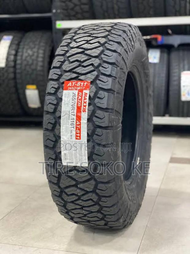 265/70r17 Maxxis Razr At811