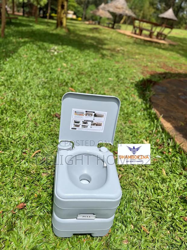 Portable Outdoor/Camping Toilet_sham