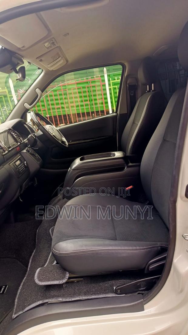 Toyota Grand HiAce 2019 White - thumbnail 15