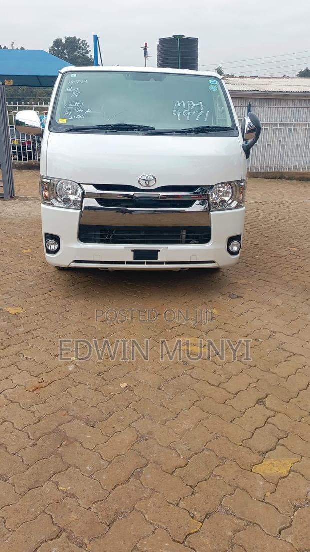 Toyota Grand HiAce 2019 White