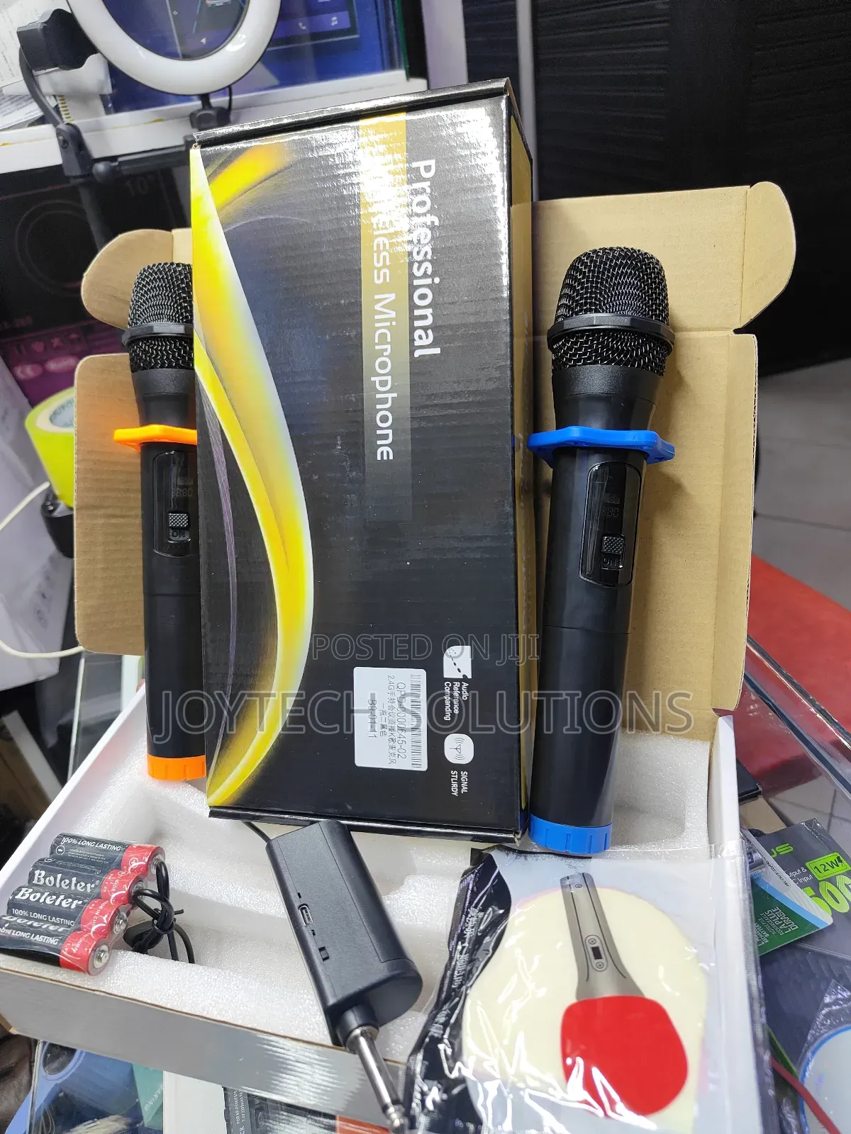Dual Uhf Dynamic Jack Wireless Microphone.