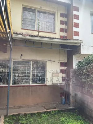 4bdrm House in South B for sale