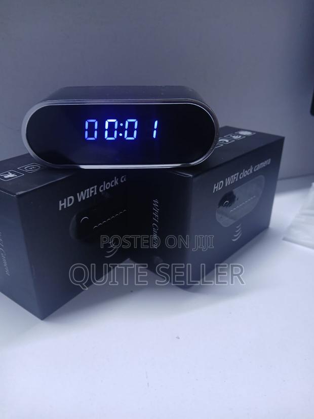 Hidden Spy Camera in Builtbattery in a Table Clockspy Camera