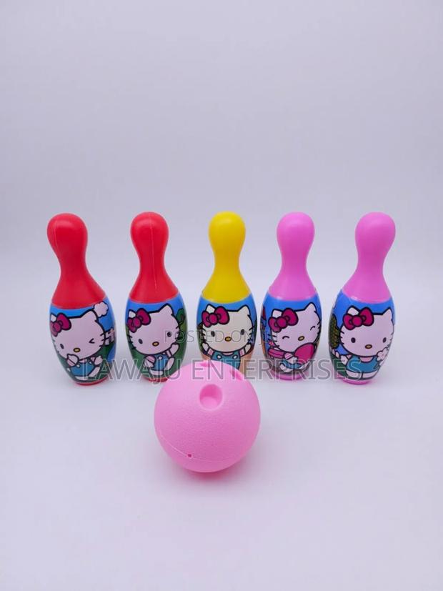 Hello Kitty Bowling Set - main view