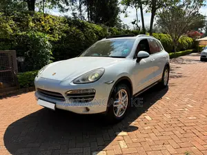Porsche Cayenne 4dr SUV AWD (3.6L 6cyl 6M) 2014 White
