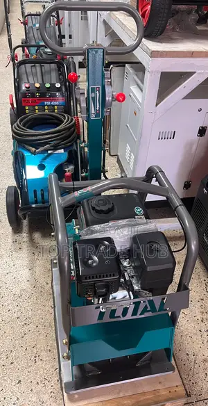 Total Hd Petrol Reversible Plate Compactor 127kgs 25kn 25cm/S