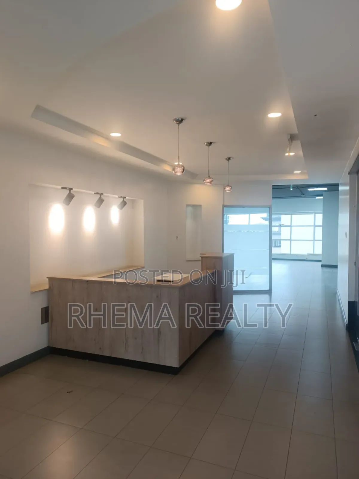 Huge Spacious Office Available