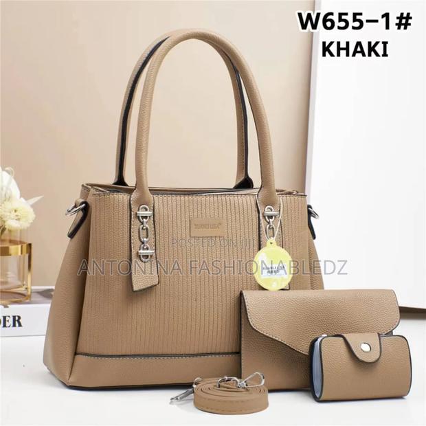 A Very Nice Handbag That Fits Laptop - thumbnail 2