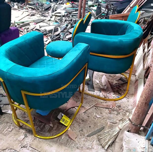 Fancy Manicure Seats - main view