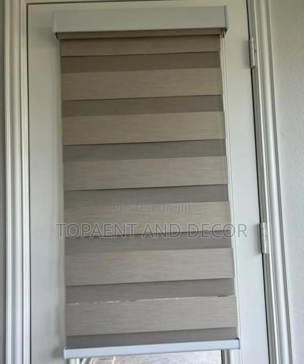 Indoor Office Horizontal Blinds Sun and Rain Protection