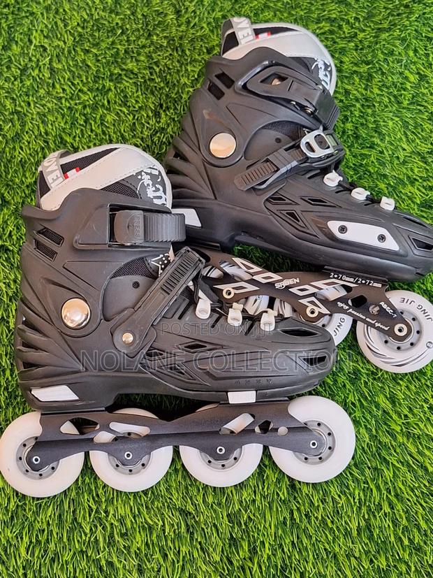 Hard Boots Rubber Wheels Skate Shoes