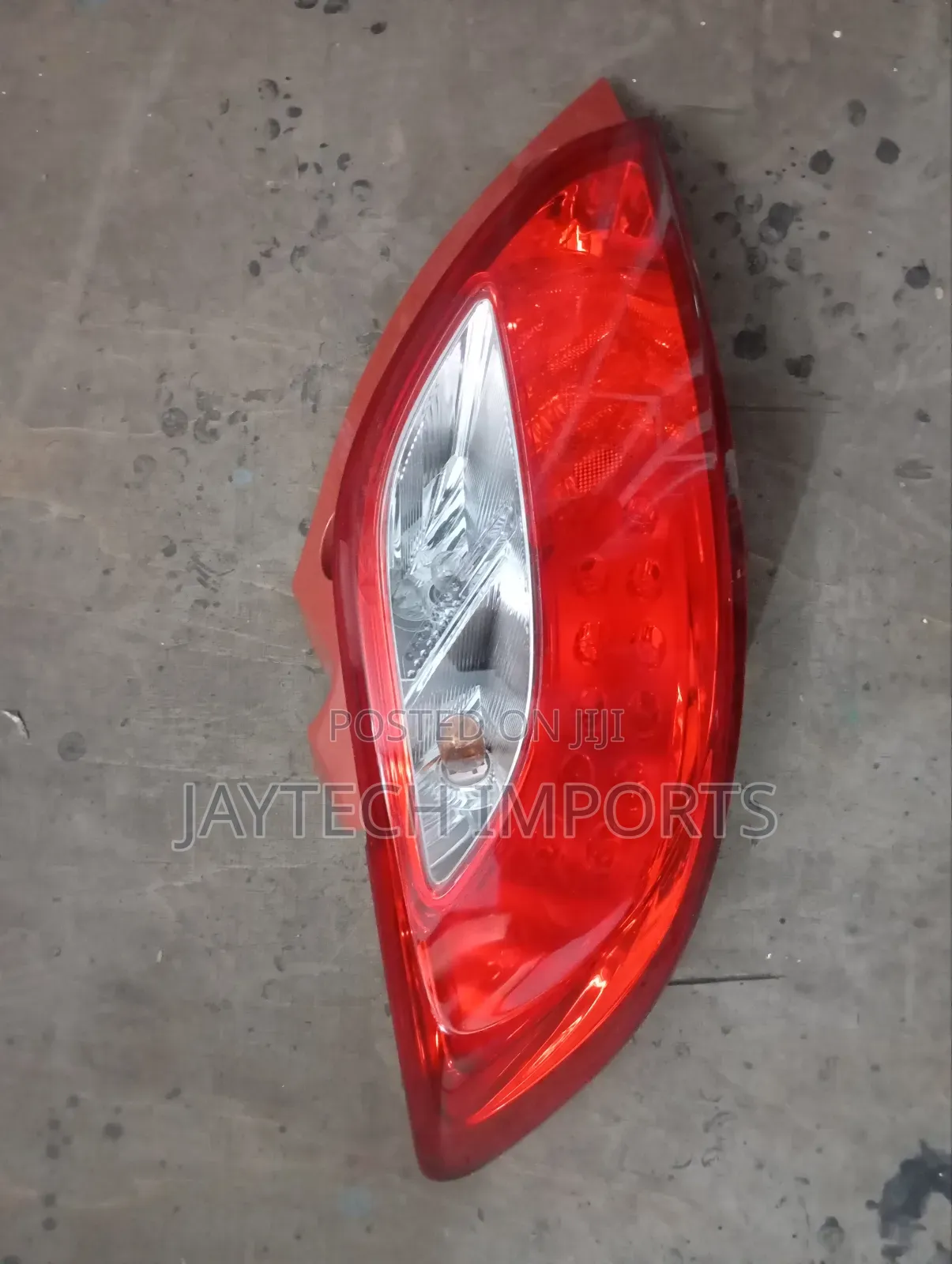 Demio 2013 Taillight
