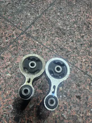 Nissan Lafeta Gear Mounting