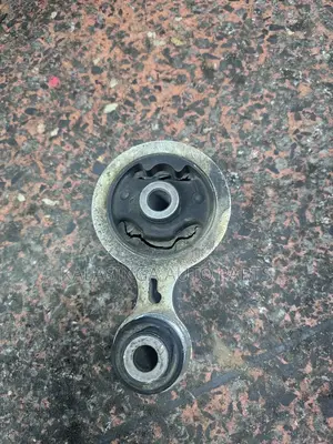 Nissan Lafeta Gear Mounting