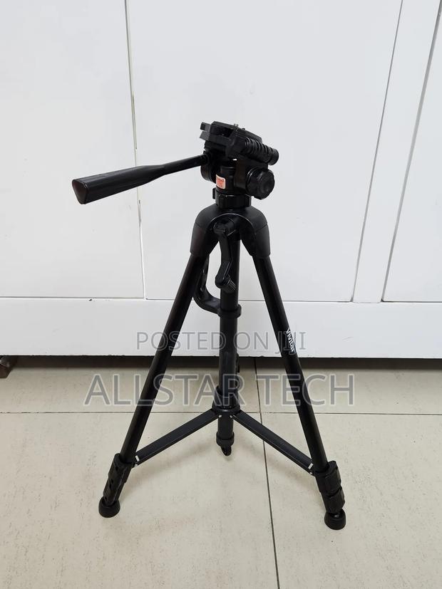 Light Weight Tripod - main view