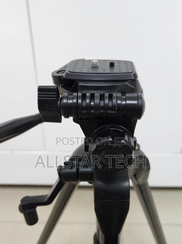 Light Weight Tripod - thumbnail 2