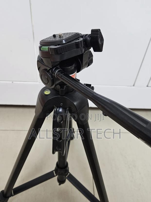 Light Weight Tripod - thumbnail 4