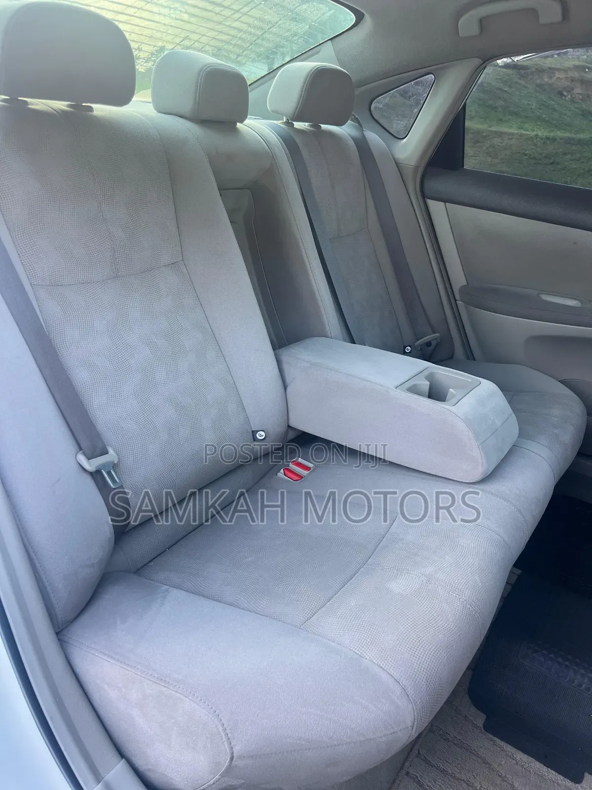 Nissan Bluebird 2013 White
