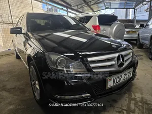 Mercedes-Benz C200 2012 Black