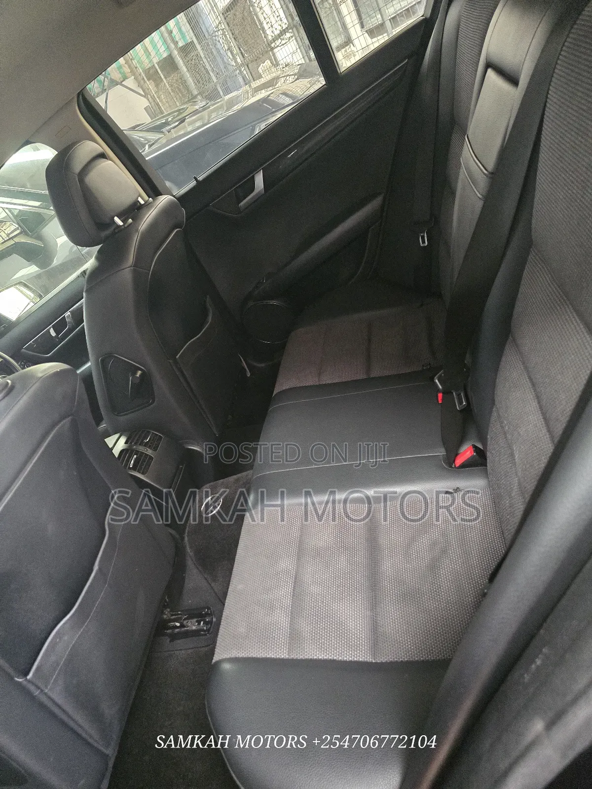 Mercedes-Benz C200 2012 Black