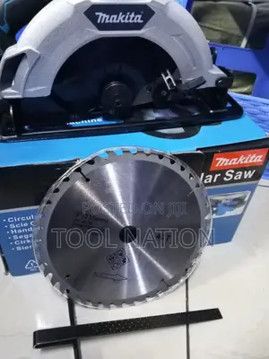 9inch Makita Circular Saw