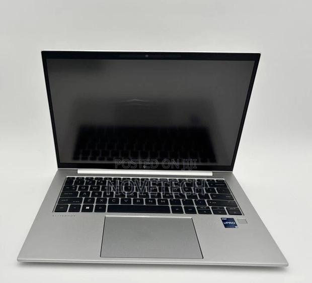 Laptop HP EliteBook 840 G10 32GB Intel Core I7 SSD 512GB