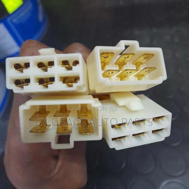 Male and Female 6 Pin Socket. - main view