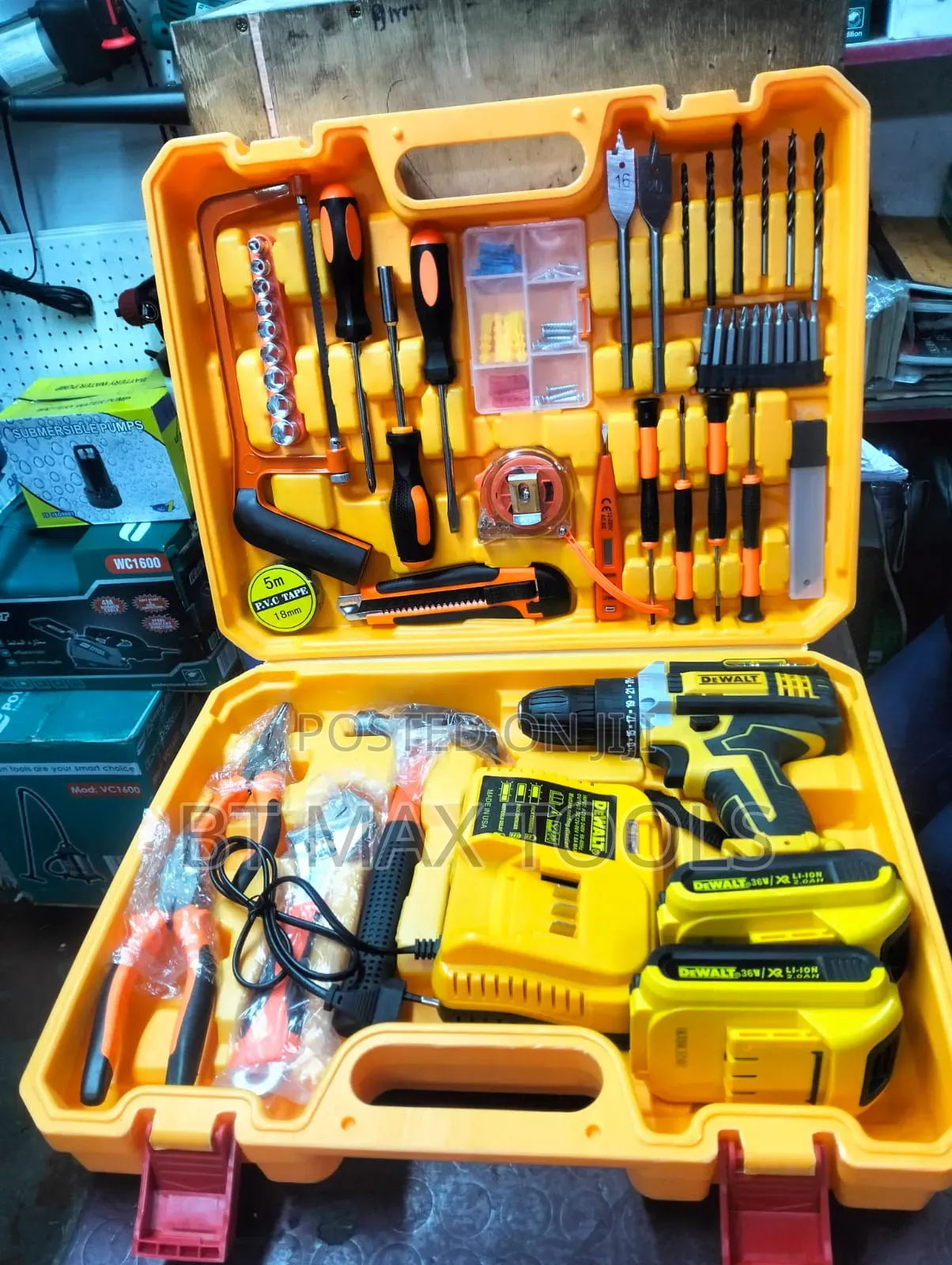 Dewalt Cordless Drill Set