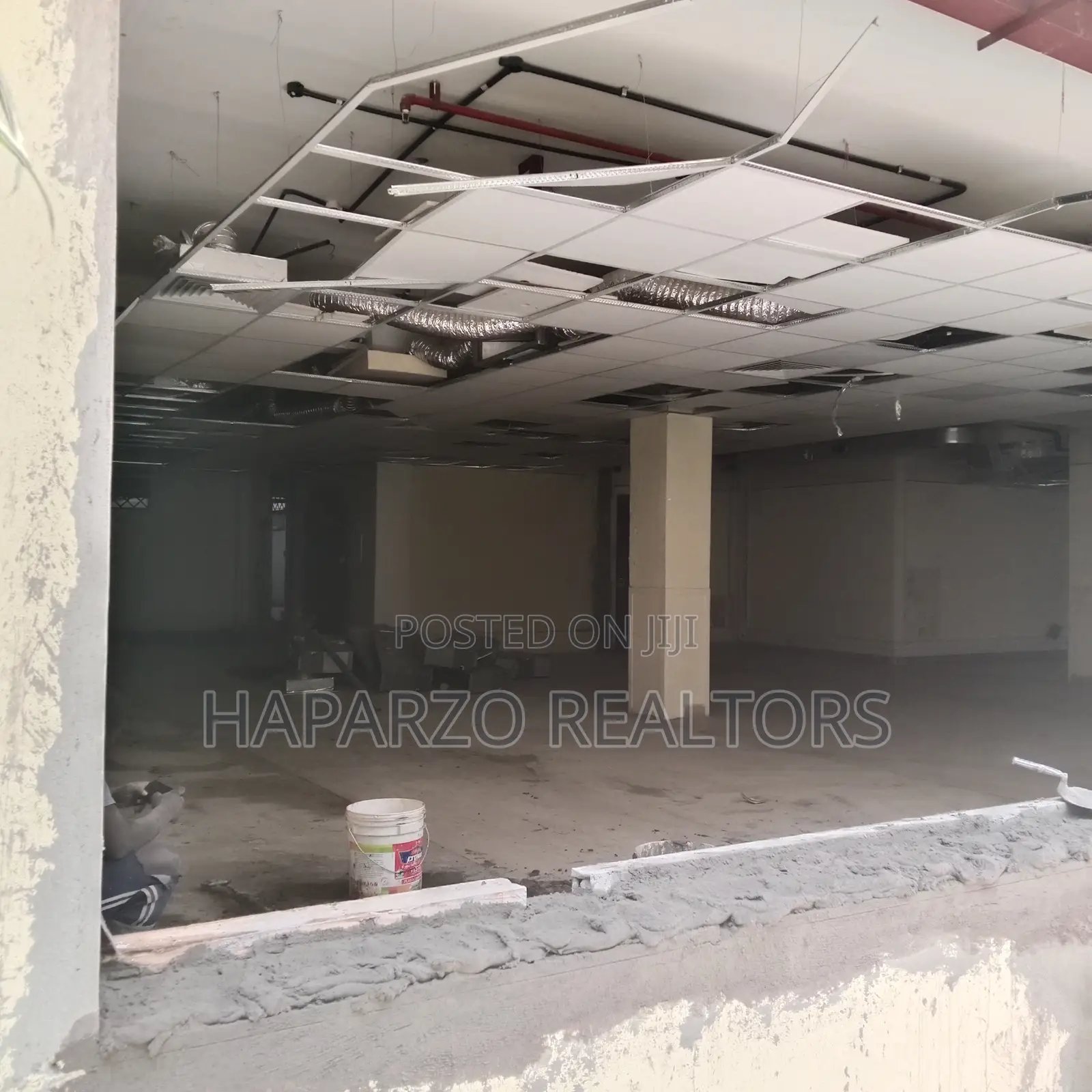 To Let: Office Space Along Lantana Road