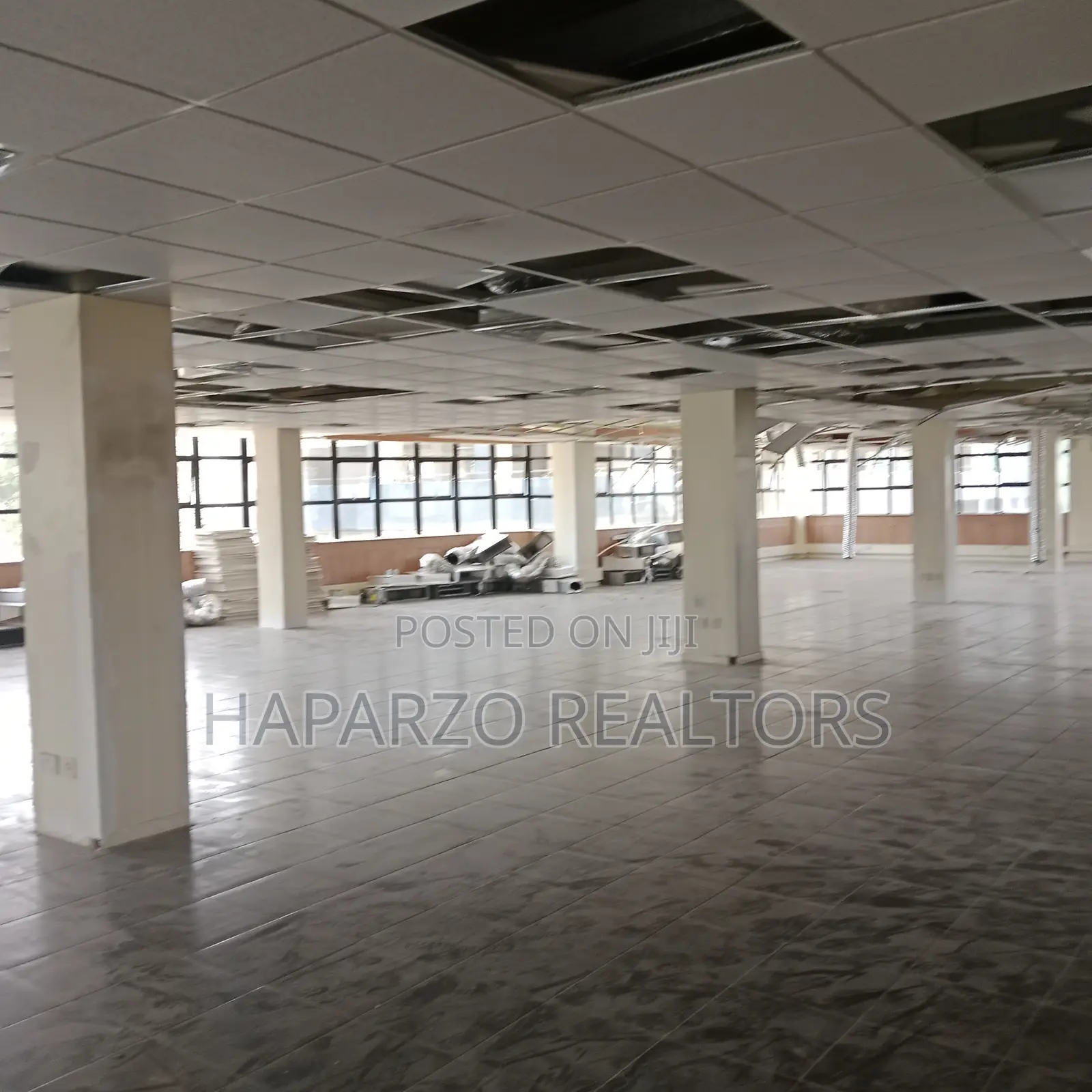 To Let: Office Space Along Lantana Road