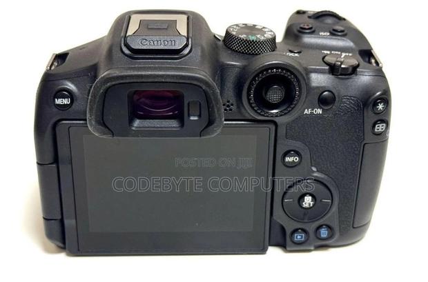Canon Eos R7 Mirrorless Camera With 18-150mm Lens
